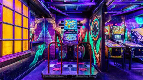 'I tried Leeds' new arcade bar NQ64 and it's packed with games .
